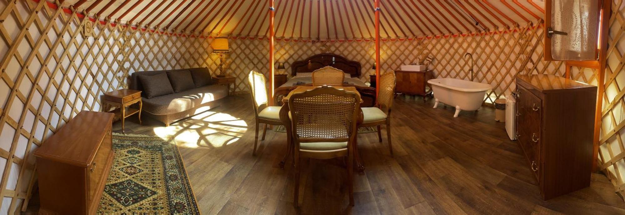 Oeko Kemping Es Glamping Tiszadada Buitenkant foto